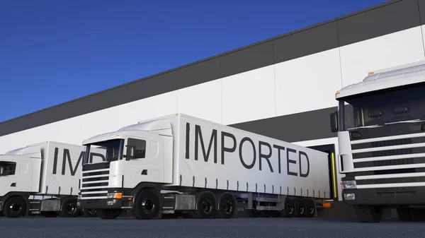 Semi-caminhão de carga com legenda IMPORTADA no carregamento ou descarga do reboque. Transporte rodoviário de carga renderização 3D — Fotografia de Stock