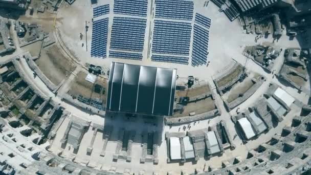 空中俯视视图的阶段和普拉，克罗地亚著名古罗马圆形露天剧场的座位 — 图库视频影像