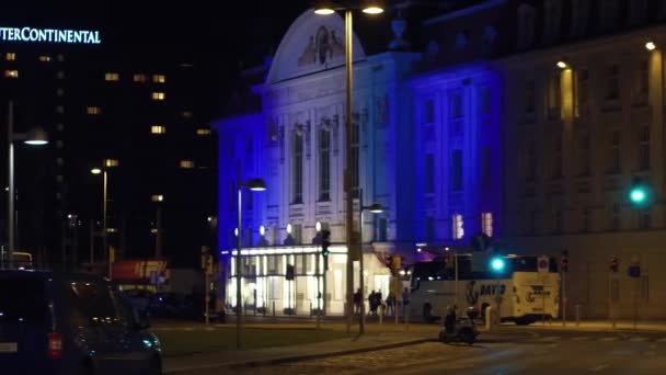 VIENNA, AUSTRIA - 11 agosto 2017. Wiener Konzerthaus o sala da concerto di notte — Video Stock