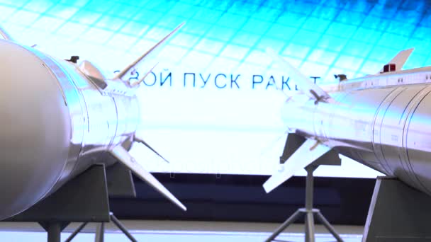 REGIÓN DE MOSCÚ, RUSIA - 25 de agosto de 2017. Misiles navales rusos modernos — Vídeos de Stock