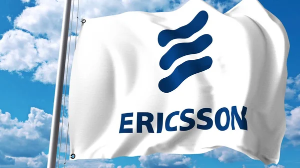 Bandera ondeando con el logotipo de Ericsson contra nubes y cielo. Representación Editorial 3D —  Fotos de Stock