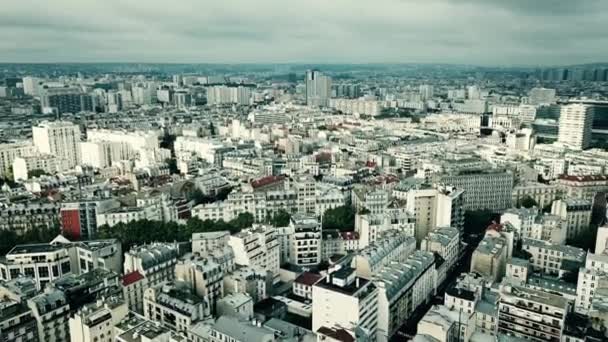 Vista aérea del paisaje urbano de París, Francia — Vídeo de stock