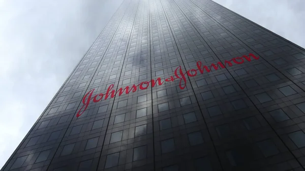 Logotipo de Johnsons en una fachada de rascacielos reflejando nubes. Representación Editorial 3D —  Fotos de Stock