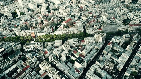 Vue aérienne du paysage urbain typique de Paris, France — Photo