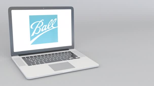 Ordinateur portable ouverture et fermeture avec logo Ball Corporation. Animation éditoriale 4K — Video