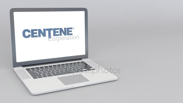 Açılış ve kapanış Centene şirket logosu ile dizüstü bilgisayar. 4 k editoryal animasyon — Stok video