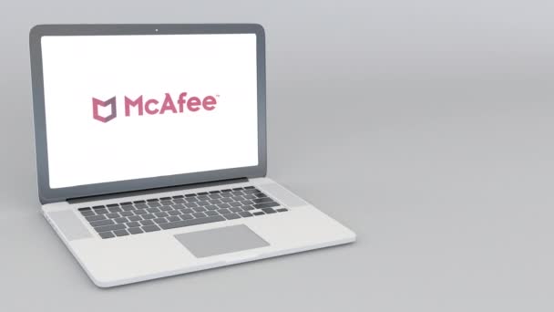 Öppna och stänga laptop med Mcafee-logotypen. 4 k redaktionella animation — Stockvideo