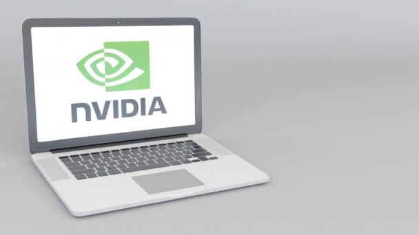 Öppning och stängning bärbar dator med Nvidia-logotypen. 4 k redaktionella animation — Stockvideo