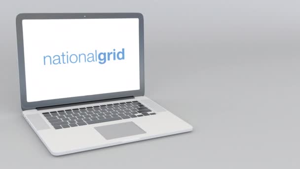 Otevírání a zavírání notebooku s logem National Grid plc. 4 k redakční animace — Stock video