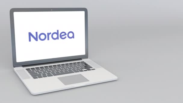 Ordinateur portable ouvert et fermé avec logo Nordea Bank AB. Animation éditoriale 4K — Video