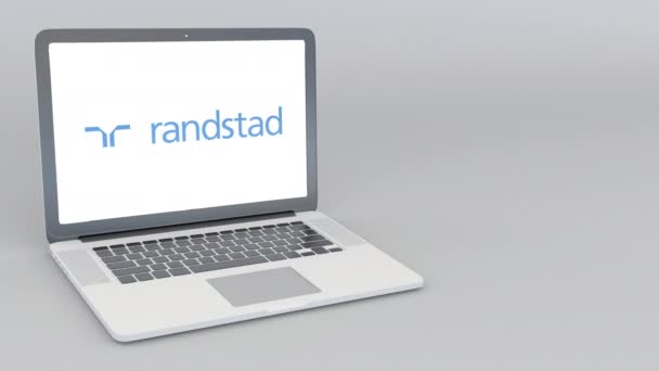 Açılış ve kapanış Randstad Holding logolu dizüstü bilgisayar. 4 k editoryal animasyon — Stok video