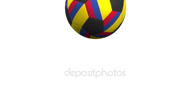 サッカー ボールのコロンビアの国旗を搭載します。簡単な背景の変更のアルファ マット — ストック動画