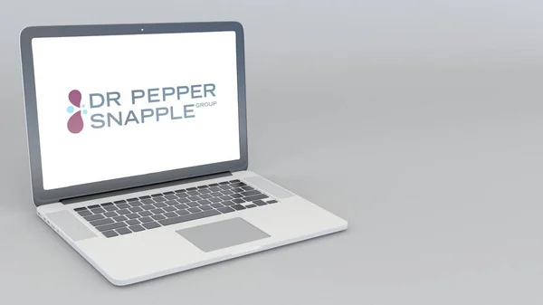 Abrir e fechar laptop com o logotipo Dr Pepper Snapple Group. Renderização 3D editorial 4K — Fotografia de Stock