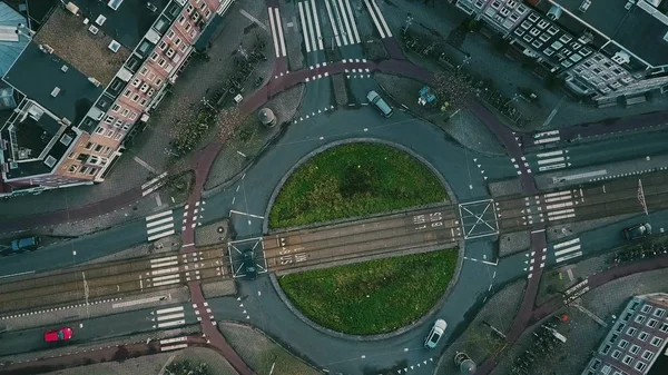 Aerial top down view of roundabout traffic in Amsterdam, Netherlands — Stock Photo, Image