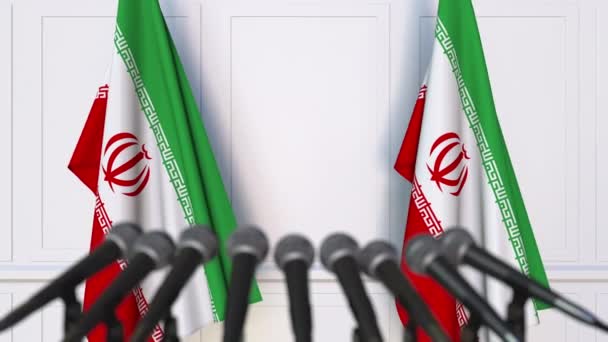 Ιράν επίσημη συνέντευξη τύπου. Σημαίες του Ιράν και μικρόφωνα. Εννοιολογική κινούμενα σχέδια — Αρχείο Βίντεο