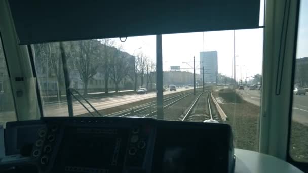 ワルシャワ, ポーランド - 2018 年 3 月 5 日。市内トラム ドライバー ハメ撮り — ストック動画