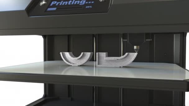 Печать белых объемных букв с помощью 3D принтера — стоковое видео