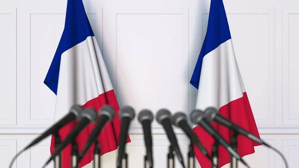 Conférence de presse officielle française. Drapeaux de France et microphones. rendu 3D conceptuel — Photo