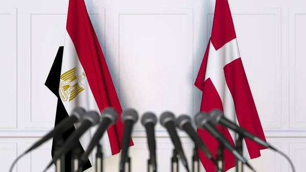 Uluslararası Toplantı veya konferans bayrakları Mısır ve Danimarka. 3D render — Stok fotoğraf