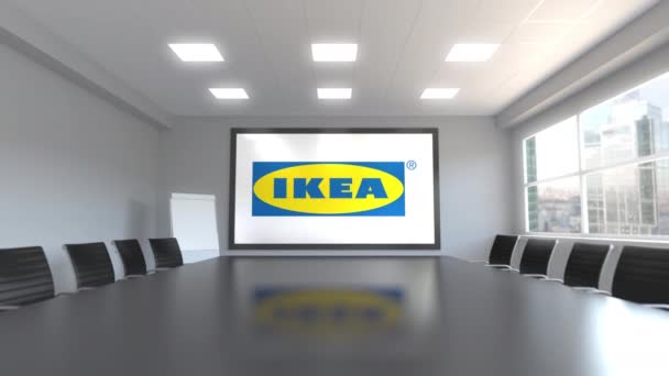 Logo IKEA na obrazovce v konferenční místnosti. Redakční 3d animace — Stock video