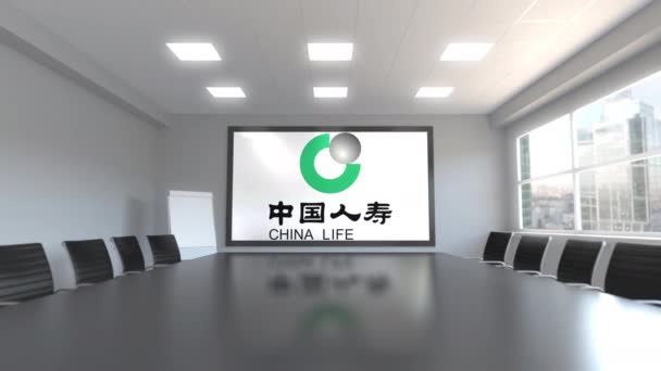 Китай страхування життя компанії логотип на екрані у конференц-зал. Редакційна 3d анімація — стокове відео