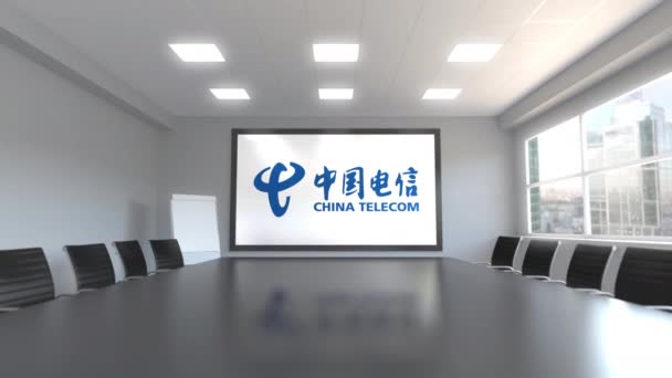 Logotipo China Telecom na tela em uma sala de reuniões. Animação 3D editorial — Vídeo de Stock
