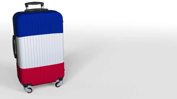 Maleta de viajero con bandera de Francia. Renderizado 3D conceptual del turismo francés, espacio en blanco para la leyenda —  Fotos de Stock