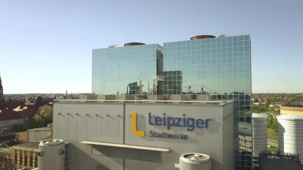 Leipzig, Tyskland - 1 maj 2018. Flygfoto över Leipziger Stadtwerke power station — Stockvideo