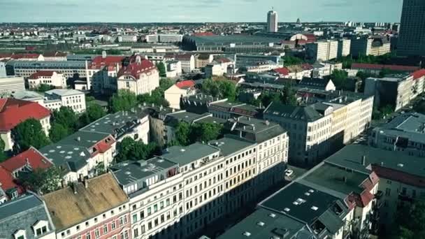 Letecký pohled z Lipska za slunečného dne, Německo — Stock video