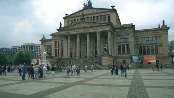 BERLIN, GERMANY - APRIL 30, 2018. The Konzerthaus or concert hall time lapse — Stock Video