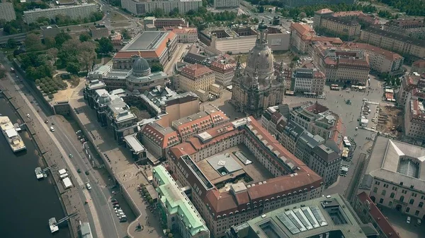 Luftaufnahme der Frauenkirche und des Neumarktes in Dresden — Stockfoto