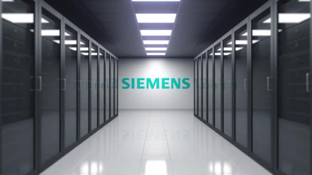 Логотип Siemens на стене серверной. Редакционная 3D анимация — стоковое видео