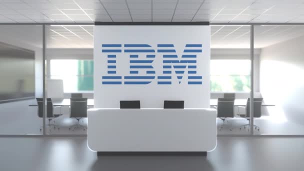 Logo Ibm egy falon a modern irodában, szerkesztői koncepció 3D animáció — Stock videók