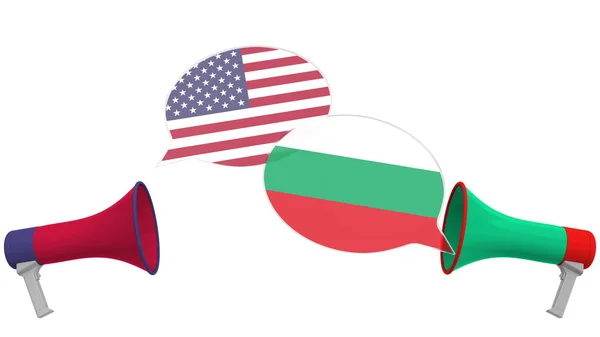 Tal bubblor med flaggor från Bulgarien och USA och högtalare. Interkulturell dialog eller internationella samtal med anknytning till 3D-återgivning — Stockfoto