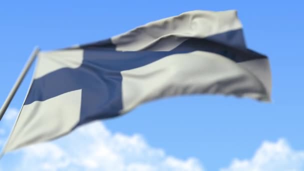 Wuivende nationale vlag van Finland, lage hoek uitzicht. Loopbare realistische slow motion 3d animatie — Stockvideo