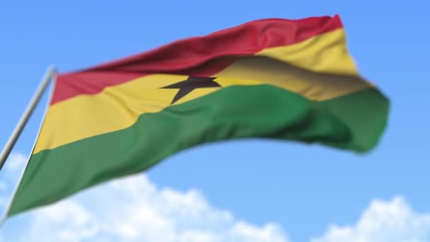 Ondeando la bandera nacional de Ghana, vista de bajo ángulo. Animación Loopable realista en cámara lenta 3D — Vídeo de stock