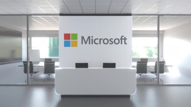Microsoft-logotypen ovanför receptionen i det moderna kontoret, redaktionell konceptuell 3D-animation — Stockvideo