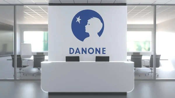 現代のオフィスの壁にダノンのロゴ,編集の概念的な3Dレンダリング — ストック写真