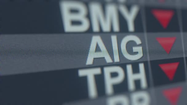 GROUPE INTERNATIONAL AMÉRICAIN AIG stock ticker avec flèche décroissante. Animation en boucle liée à la crise éditoriale — Video