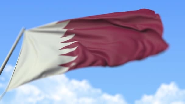 Bandera ondeante de Qatar, vista de bajo ángulo. Animación Loopable realista en cámara lenta 3D — Vídeos de Stock