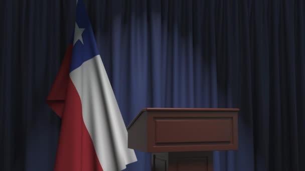 Флаг Чили и трибуна спикера. Политические события или заявления, связанные с концептуальной 3D анимацией — стоковое видео