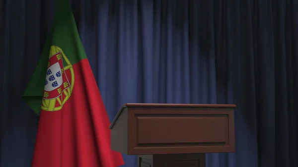 Флаг Португалии и трибуна спикера. Политическое событие или заявление, связанное с концептуальным 3D рендерингом — стоковое фото