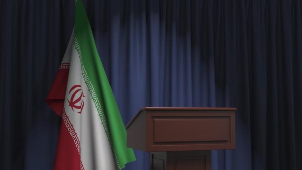 Vlag van Iran en spreker podium tribune. Politieke gebeurtenis of statement gerelateerde conceptuele 3D-animatie — Stockvideo