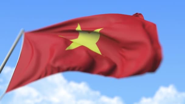 Vliegende nationale vlag van Vietnam, lage hoek uitzicht. Loopbare realistische slow motion 3d animatie — Stockvideo