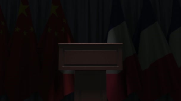 Drapeaux de Chine et de France et tribune haut-parleur podium. Evénement politique ou négociations liées à l'animation 3D conceptuelle — Video