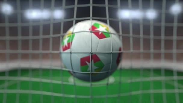 Fußball mit Fahnen der Myanmar trifft Tornetz. Zeitlupe 3D-Animation — Stockvideo