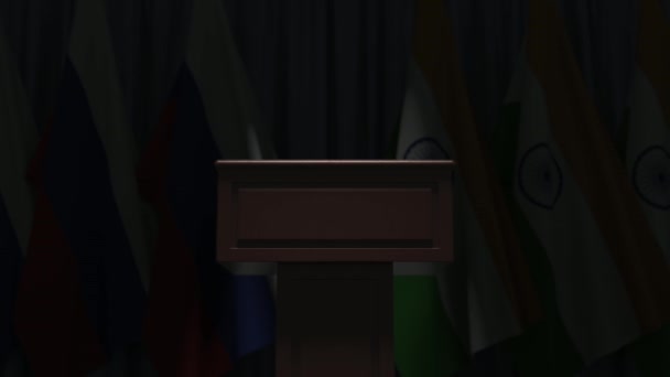 Bendera Rusia dan India dan speaker podium tribune. Acara politik atau negosiasi terkait animasi 3D konseptual — Stok Video
