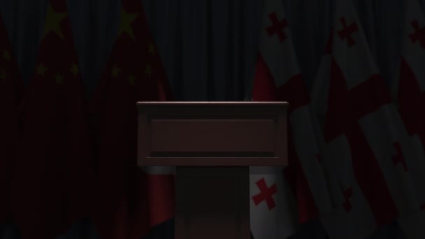 Muchas banderas de Georgia y China detrás tribuna altavoz, animación 3D — Vídeos de Stock
