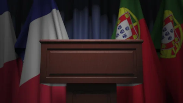 Vele vlaggen van Portugal en Frankrijk, 3D rendering — Stockfoto