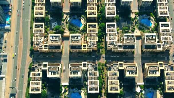 Fotografia aérea de condomínios de luxo em Dubai, Emirados Árabes Unidos — Vídeo de Stock